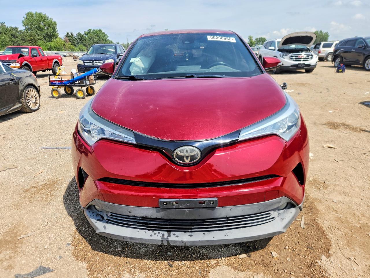 2018 TOYOTA C-HR — фото 5