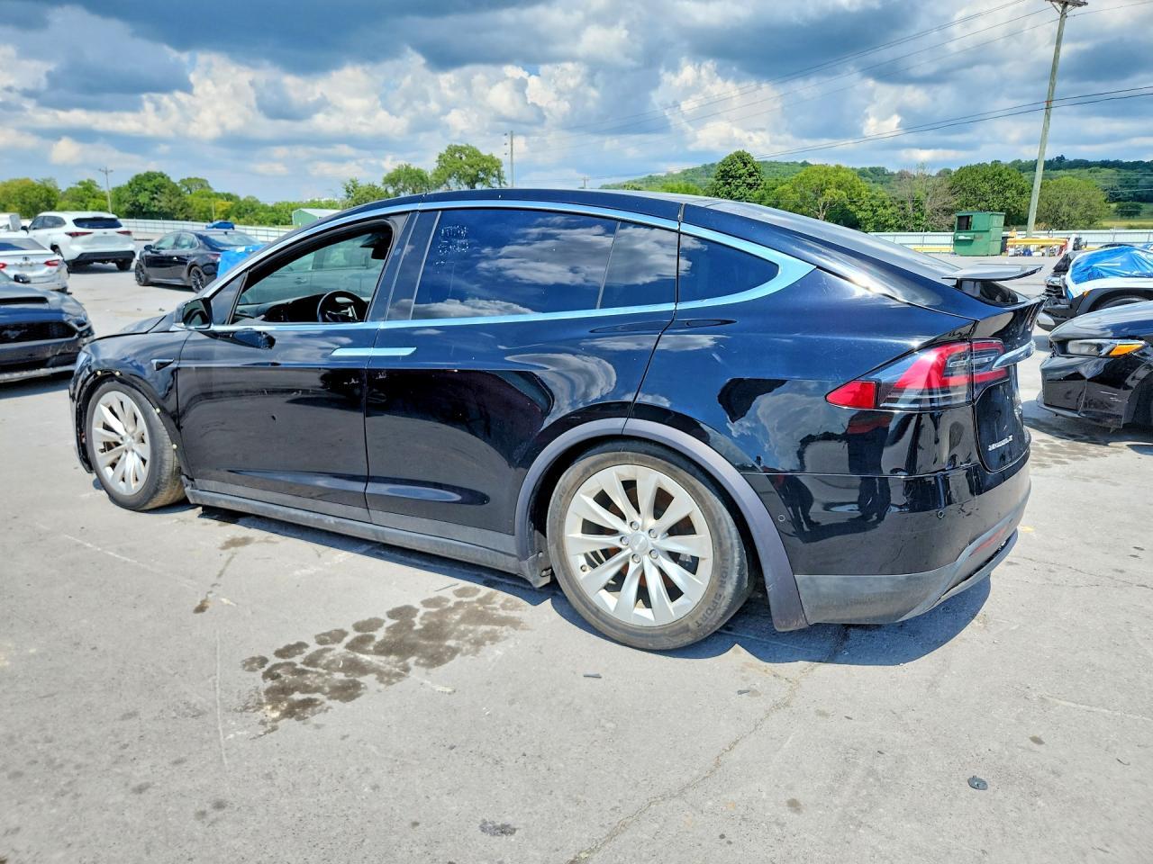 2017 TESLA MODEL X — фото 2