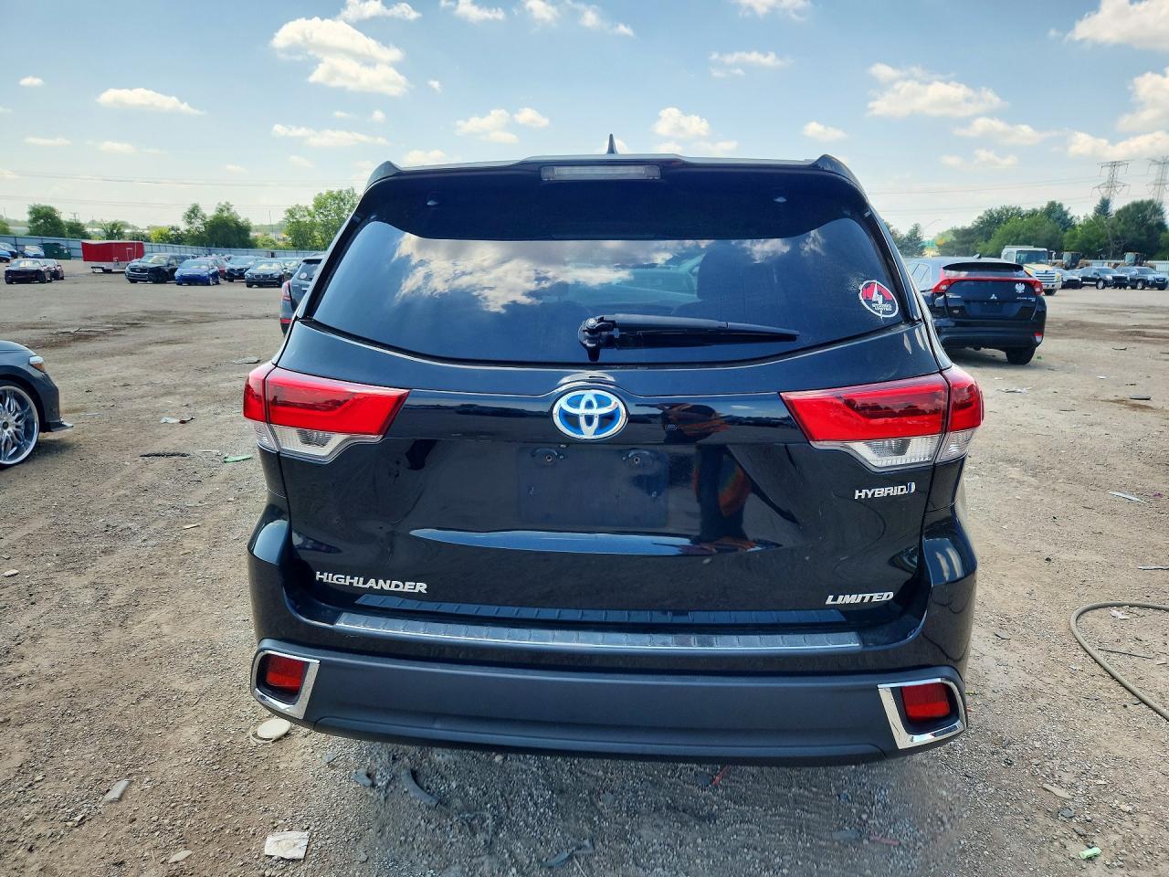 2017 TOYOTA HIGHLANDER HYBRID — фото 6