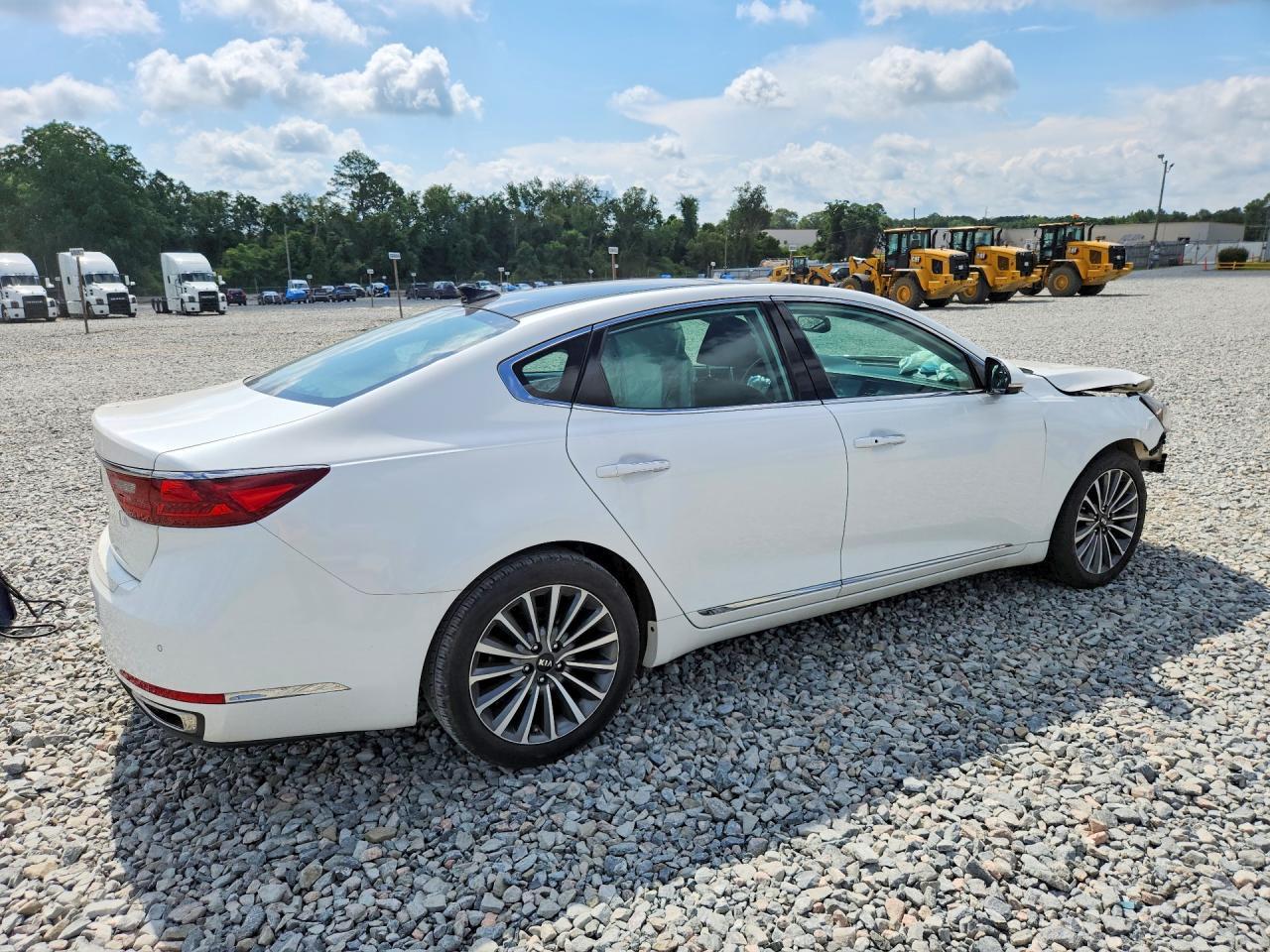 2017 KIA CADENZA — фото 3