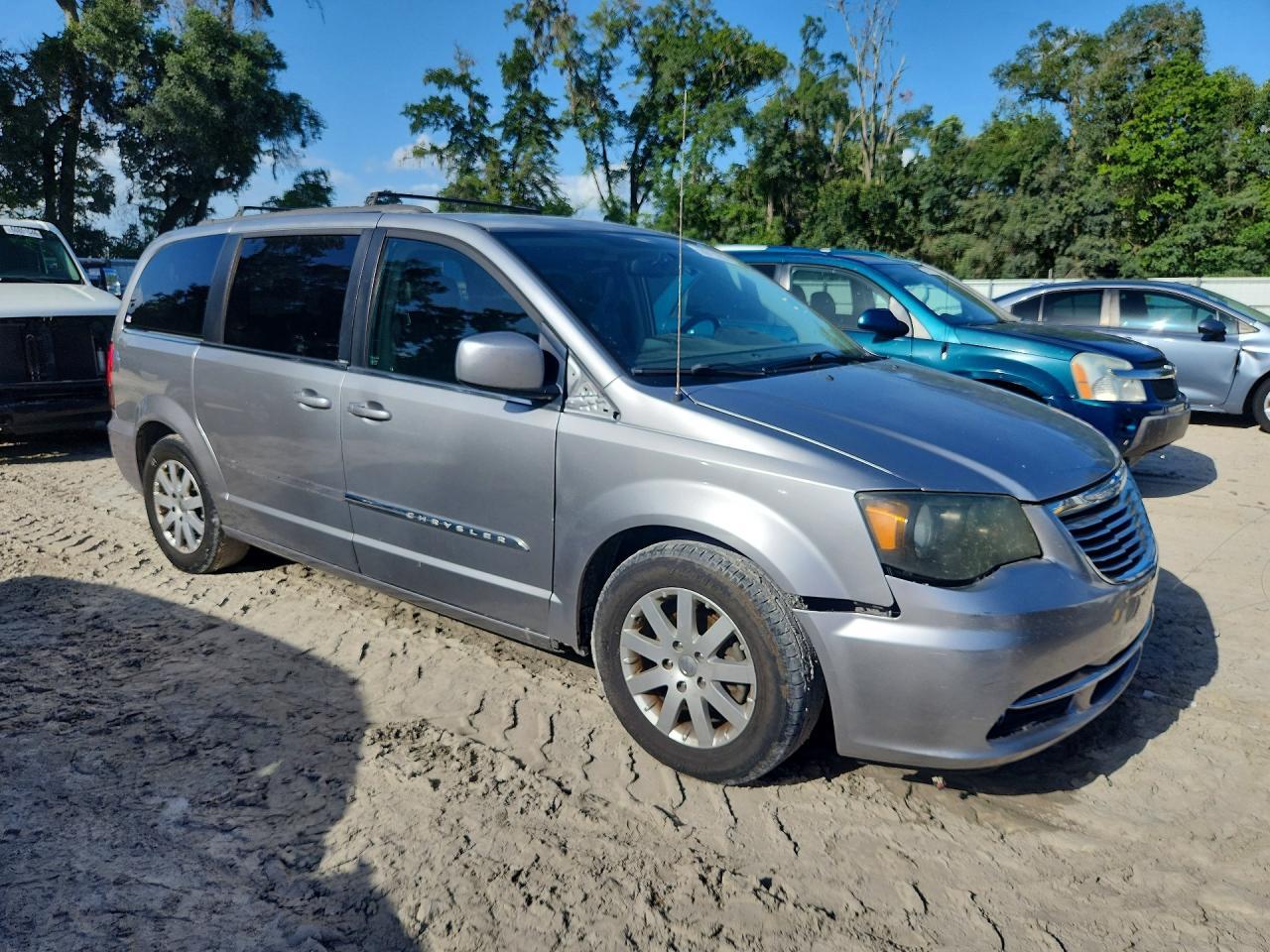 2014 CHRYSLER TOWN & COUNTRY — фото 4