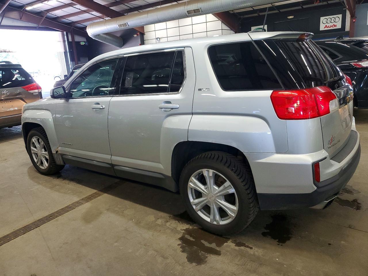 2017 GMC TERRAIN — фото 2
