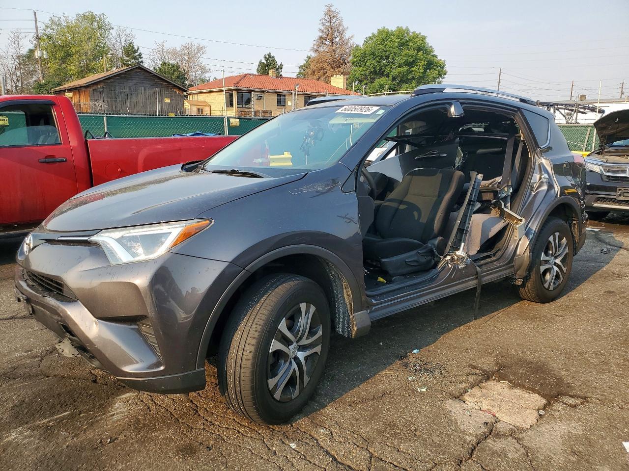 2016 TOYOTA RAV4 — фото 1