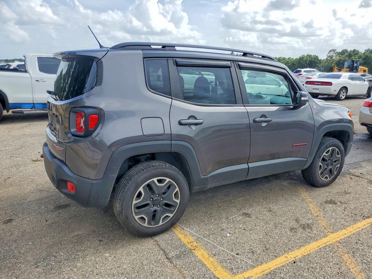 2017 JEEP RENEGADE — фото 3