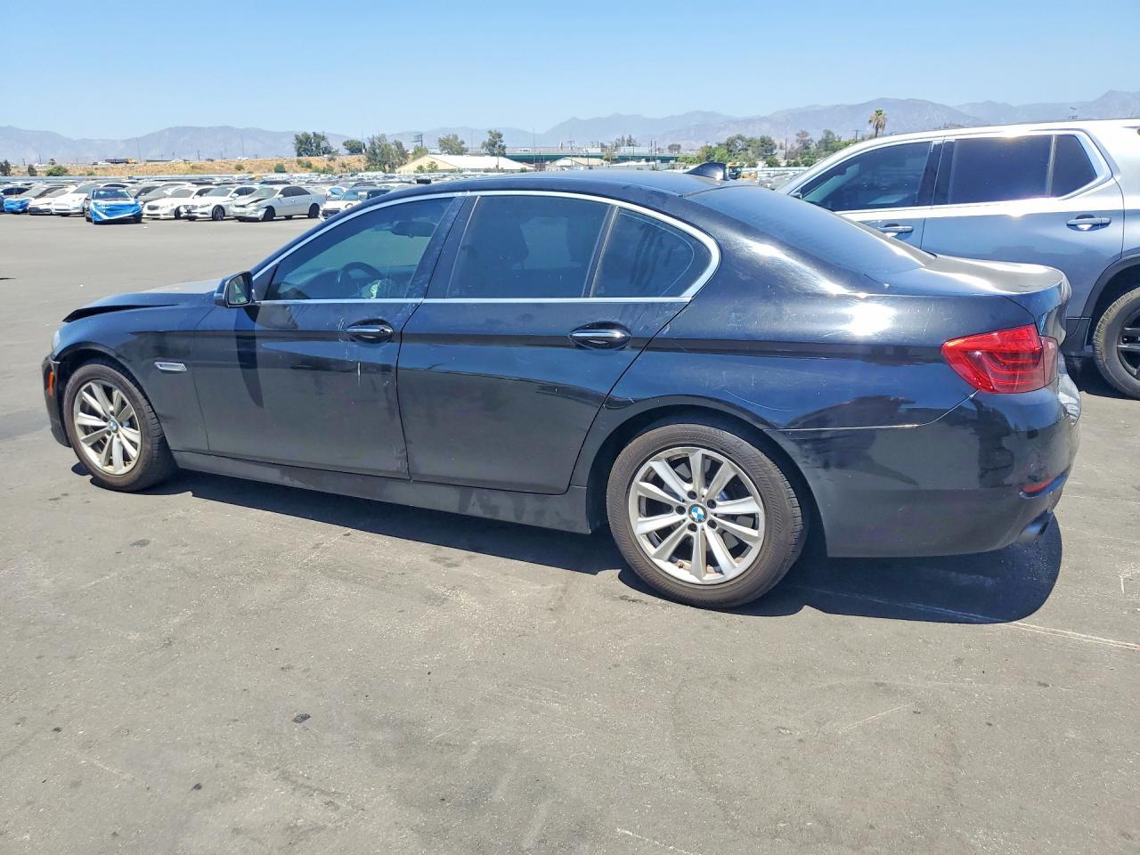 2016 BMW 5 SERIES — фото 2