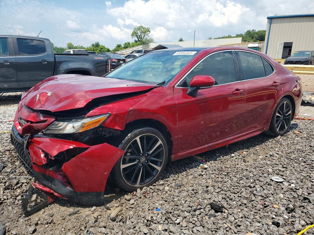 2018 TOYOTA CAMRY — фото 1