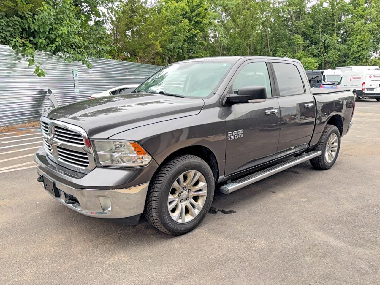 2015 RAM 1500 — фото 2