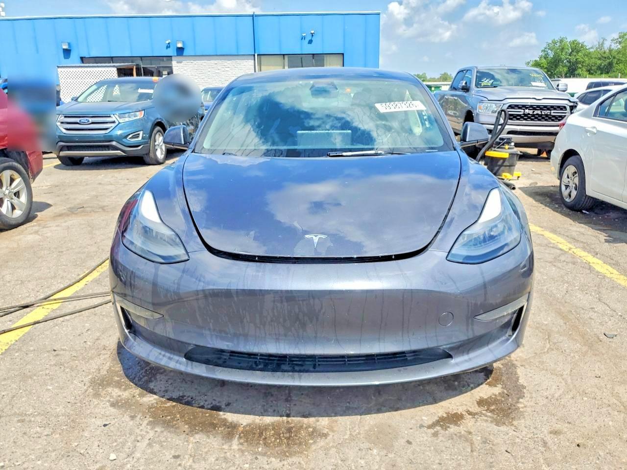 2023 TESLA MODEL 3 — фото 5