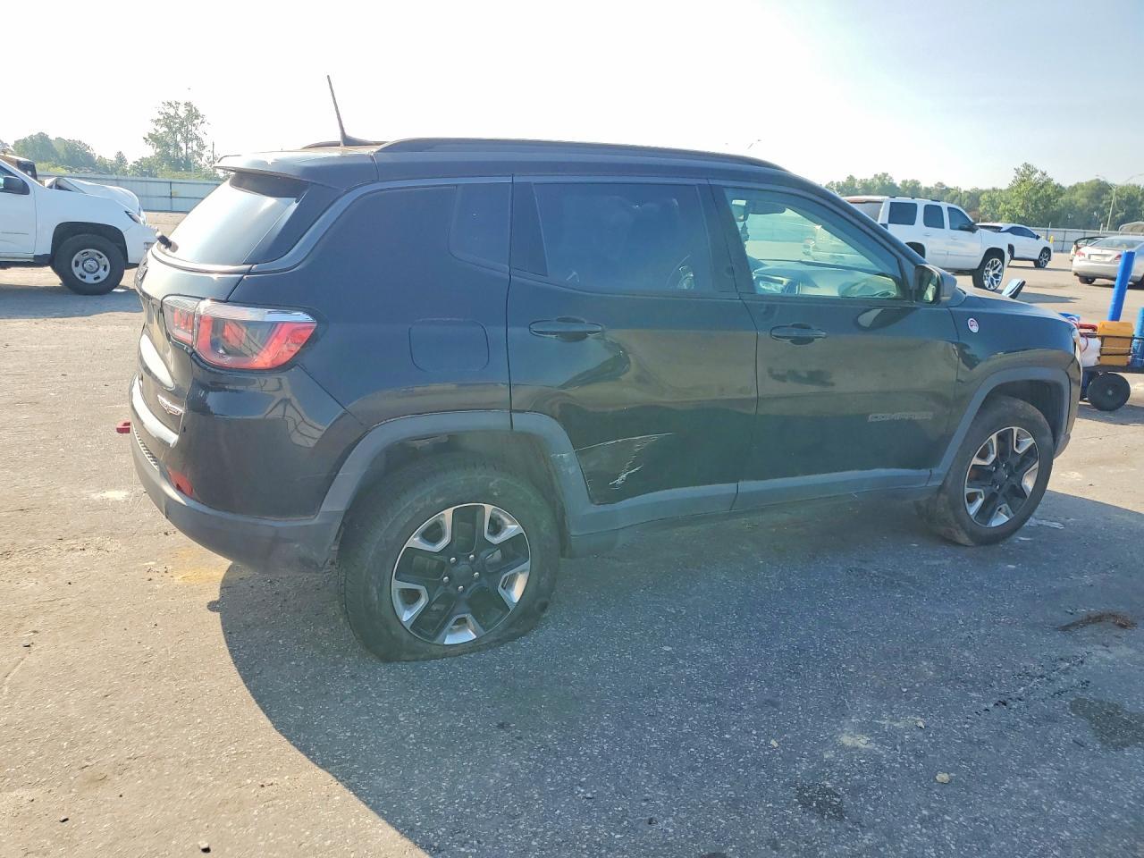 2018 JEEP COMPASS — фото 3