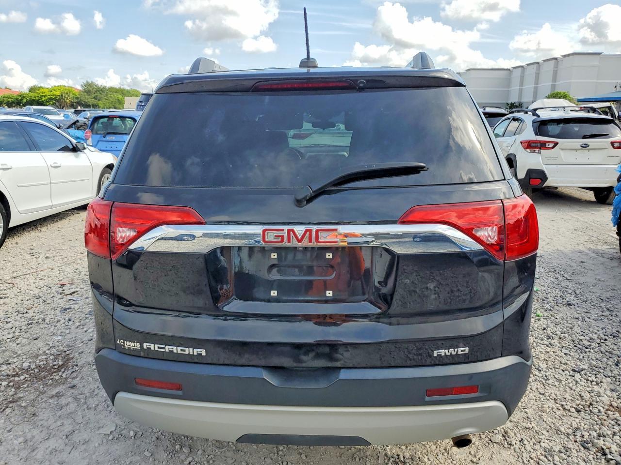 2019 GMC ACADIA — фото 6