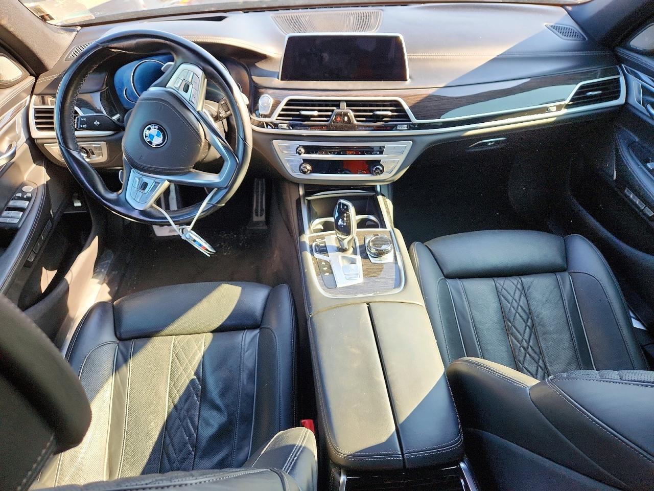 2018 BMW 7 SERIES — фото 8