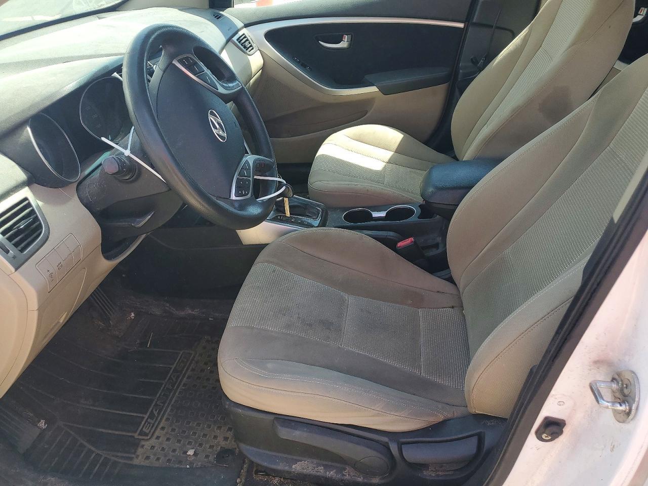 2016 HYUNDAI ELANTRA — фото 7