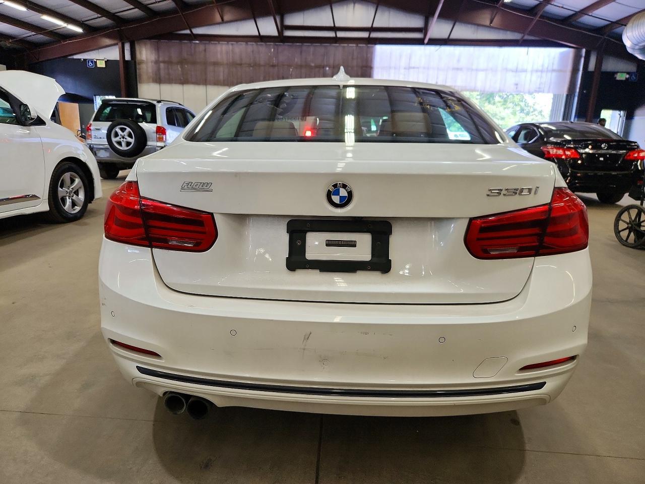2017 BMW 3 SERIES — фото 6