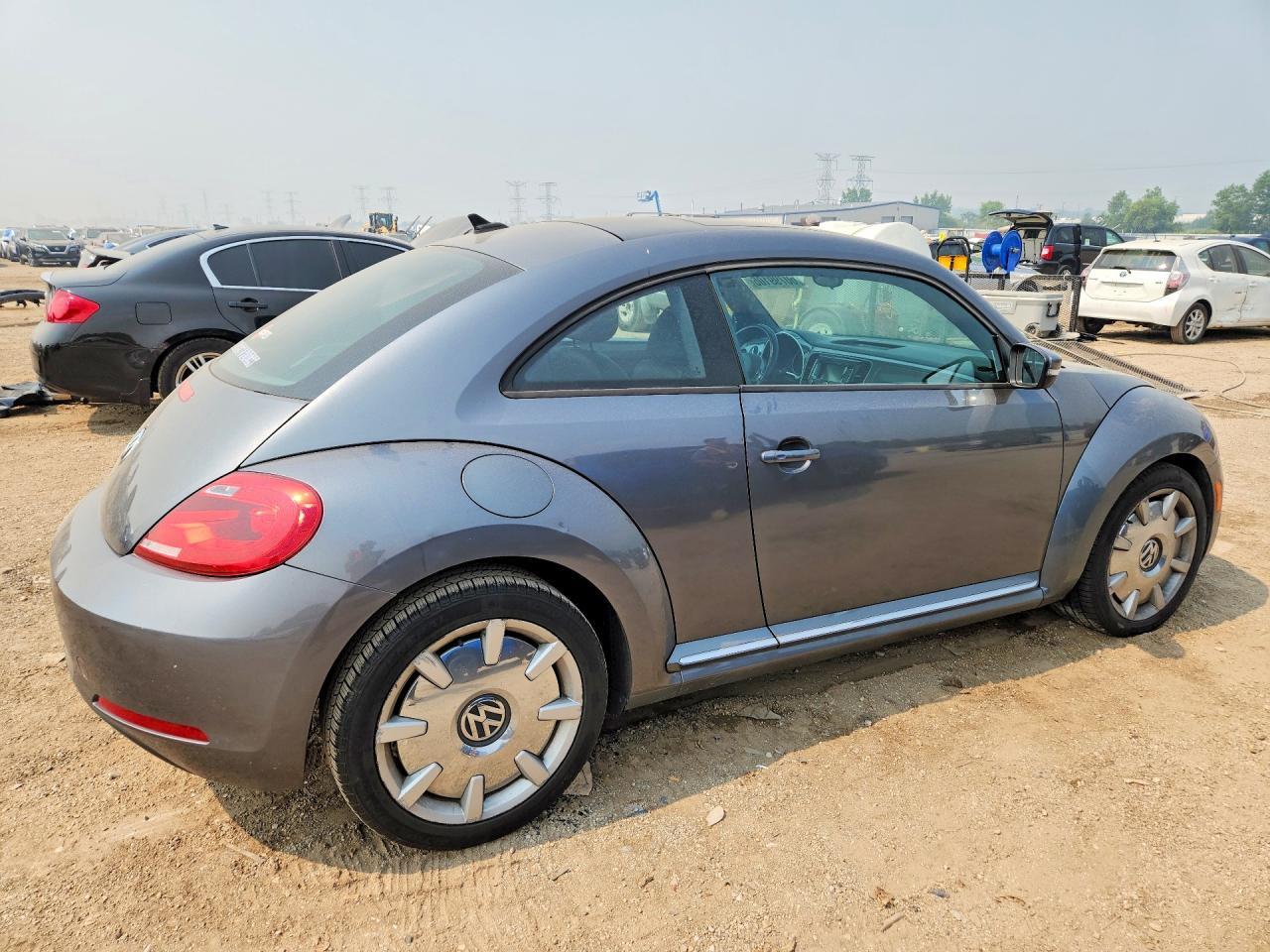 2014 VOLKSWAGEN BEETLE — фото 3