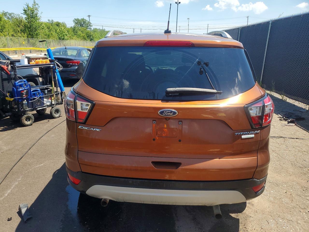 2017 FORD ESCAPE — фото 6