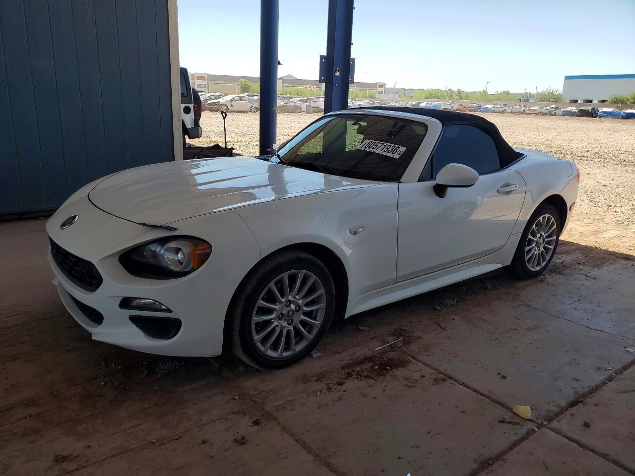 2017 FIAT 124 SPIDER — фото 1