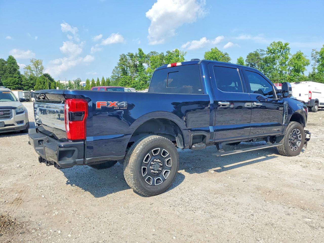 2024 FORD F-250 — фото 3