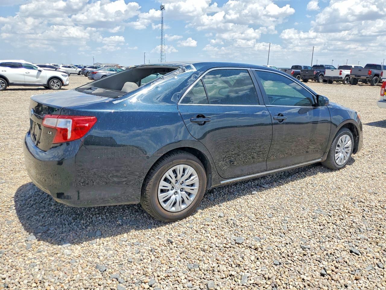 2012 TOYOTA CAMRY — фото 3