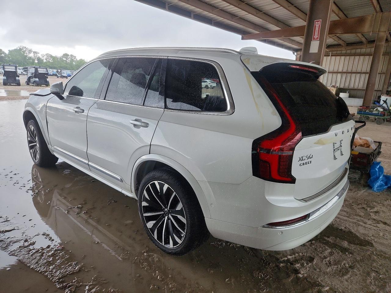 2025 VOLVO XC90 — фото 2