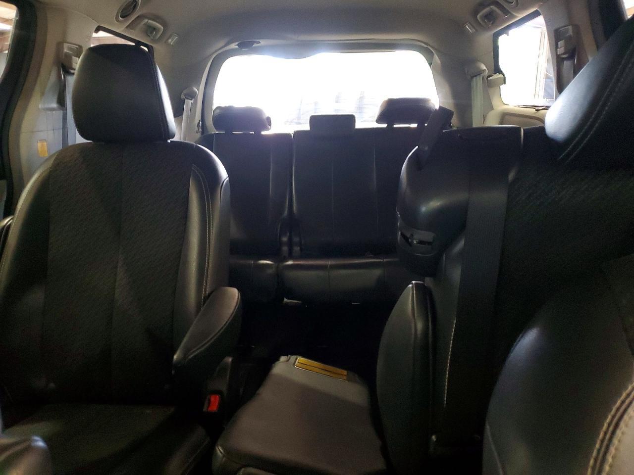 2012 TOYOTA SIENNA — фото 10