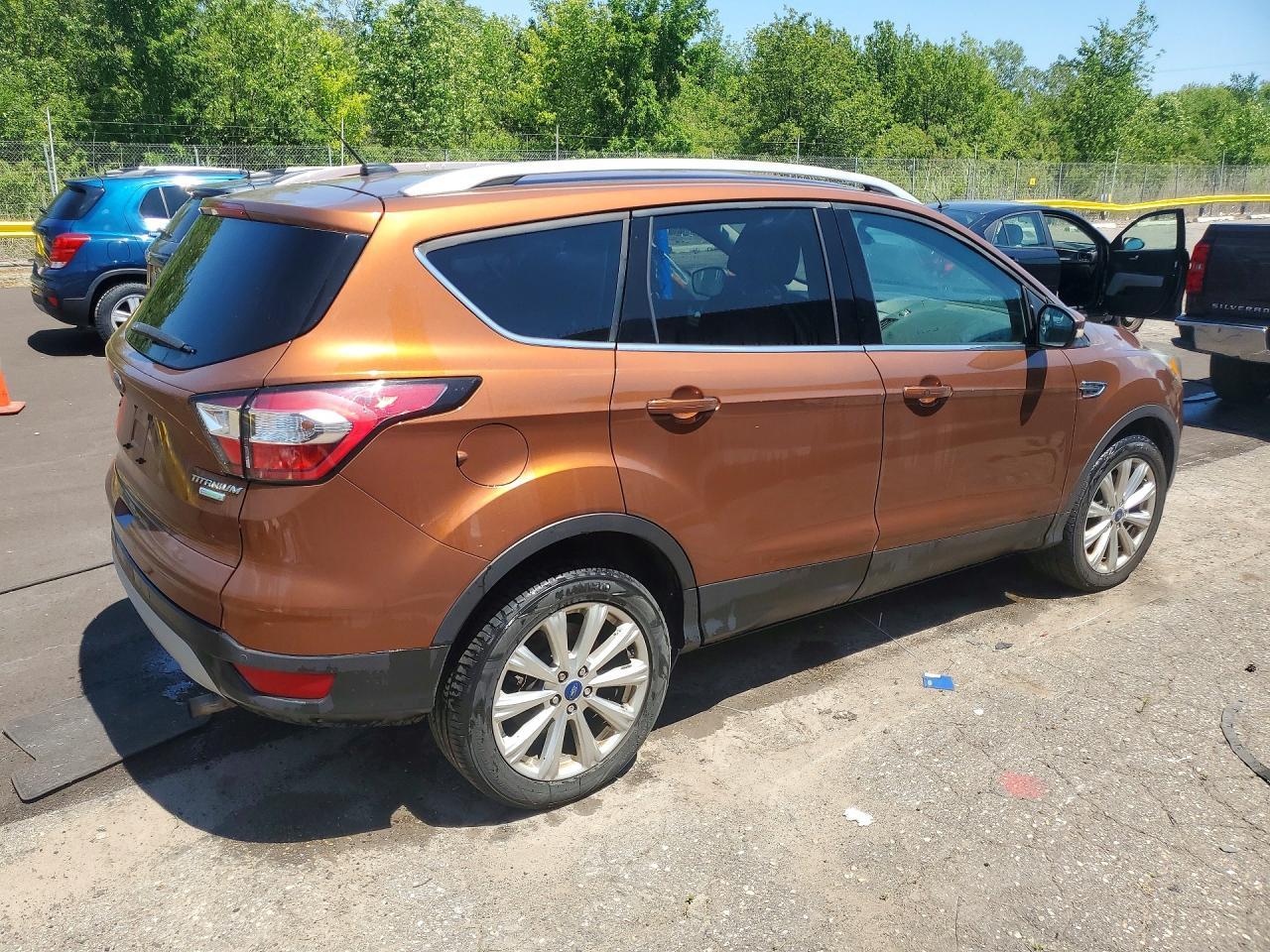 2017 FORD ESCAPE — фото 3