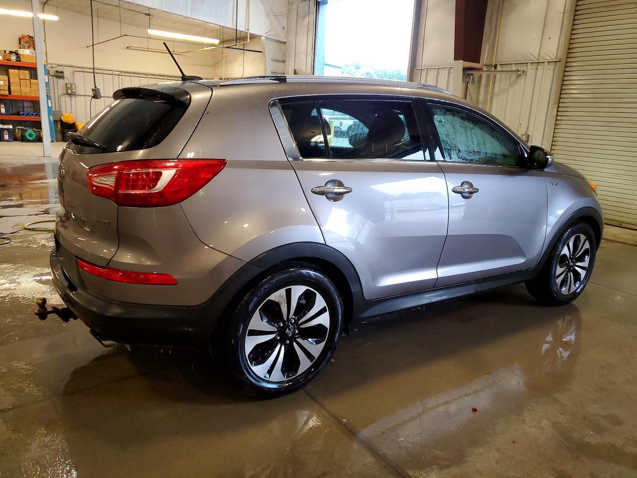 2011 KIA SPORTAGE — фото 3