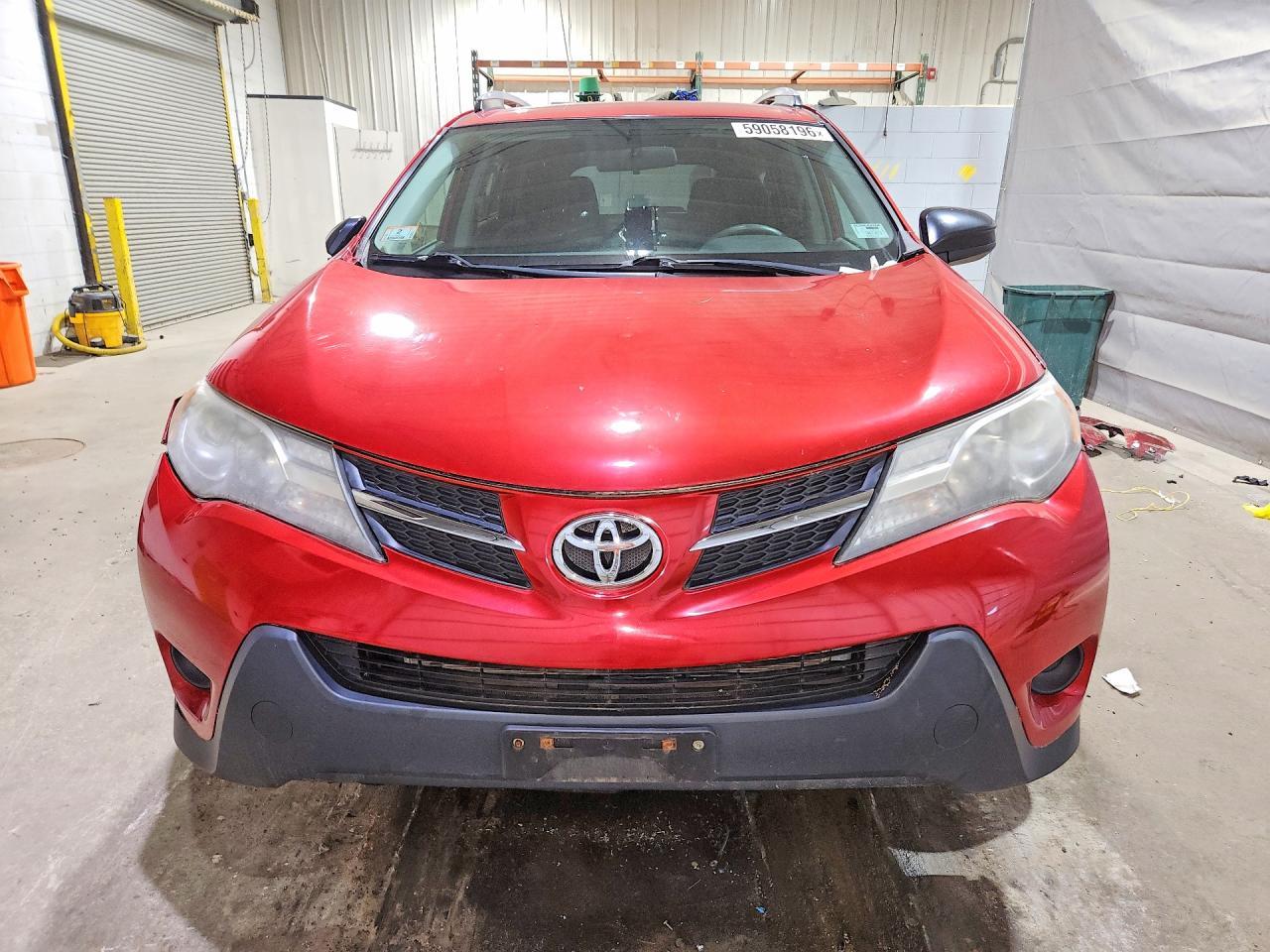 2015 TOYOTA RAV4 — фото 5