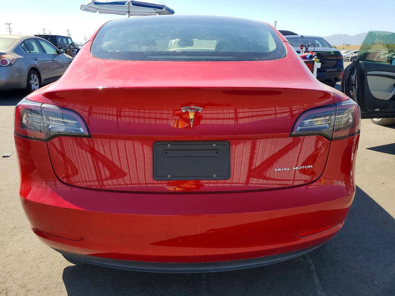2022 TESLA MODEL 3 — фото 6