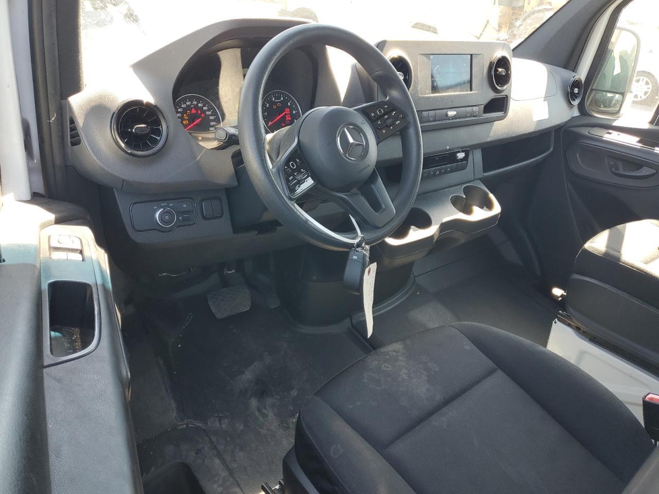 MERCEDES-BENZ SPRINTER