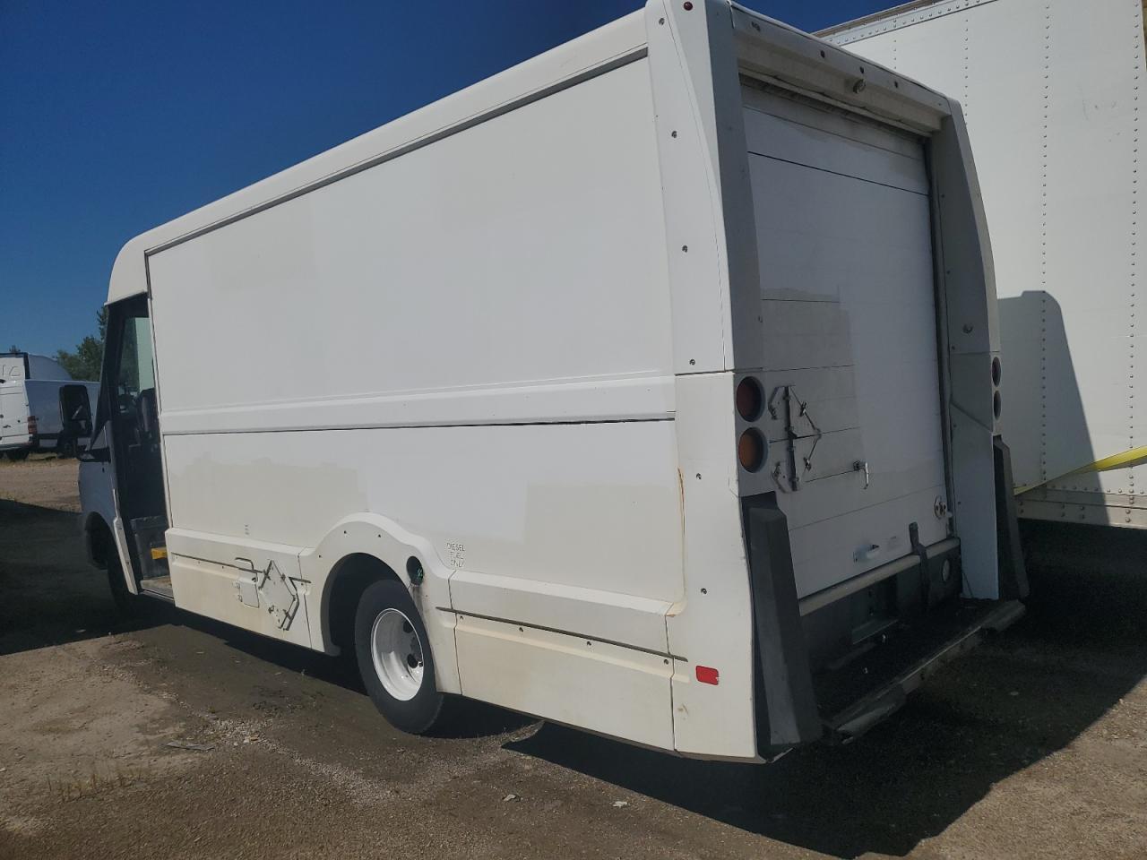 ISUZU NPR
