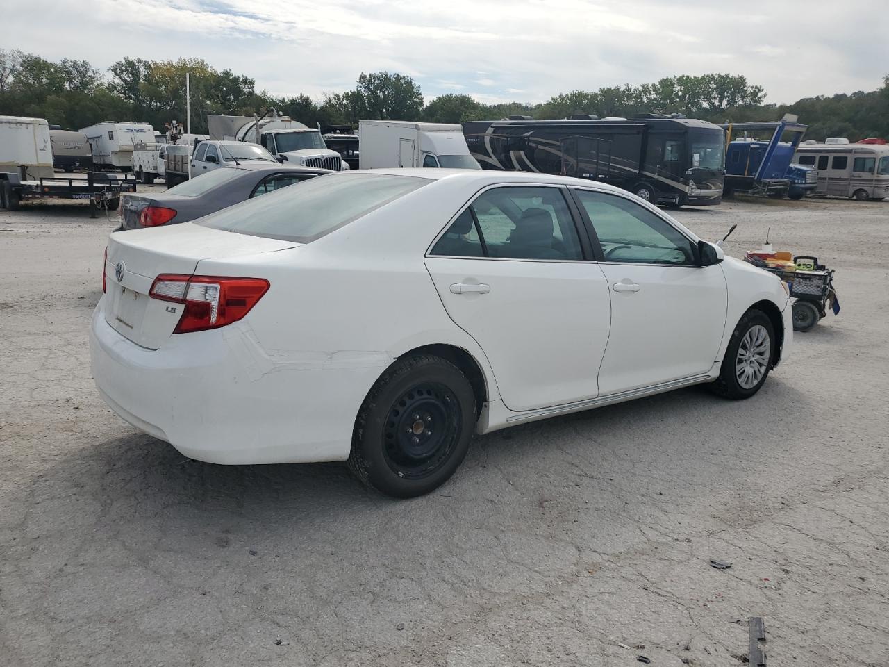 2014 TOYOTA CAMRY — фото 3