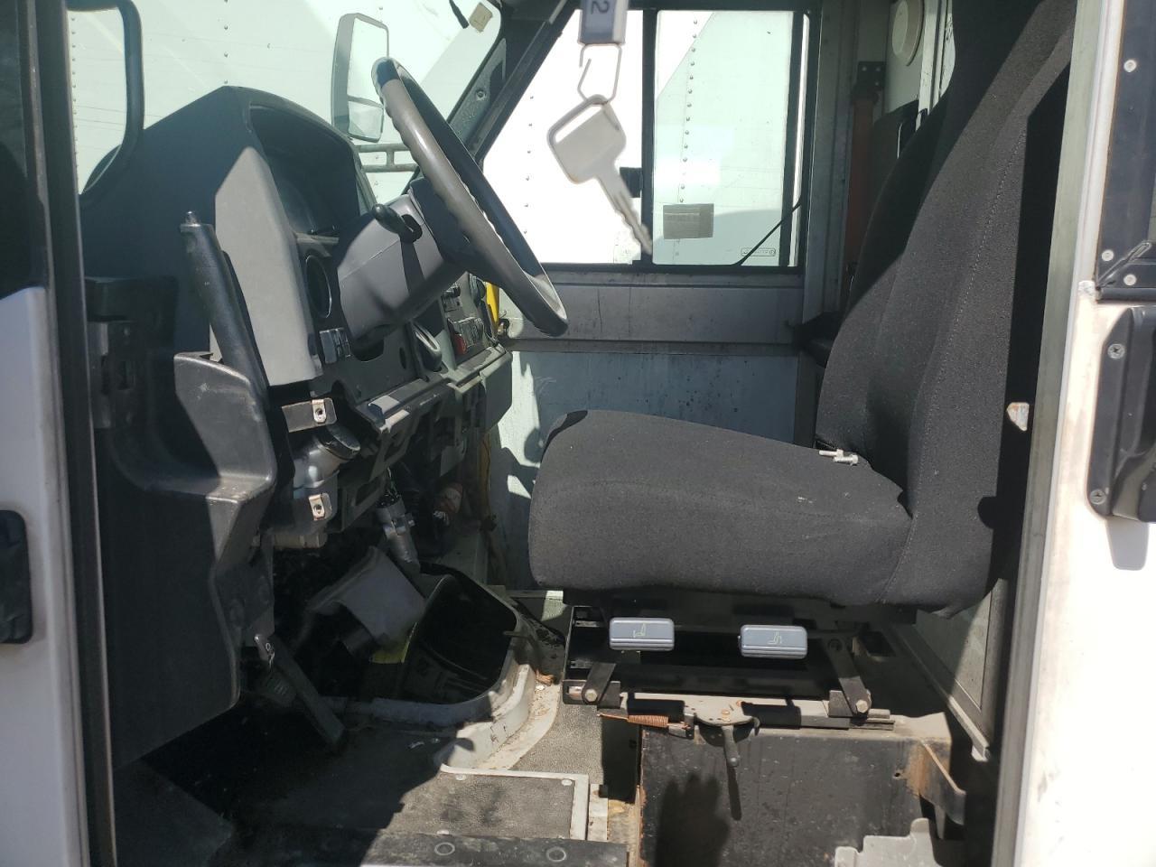 ISUZU NPR