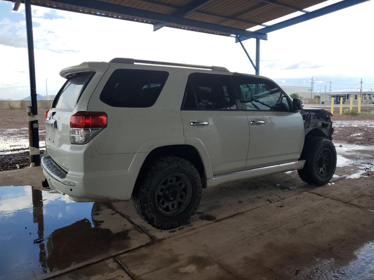 2011 TOYOTA 4RUNNER — фото 3