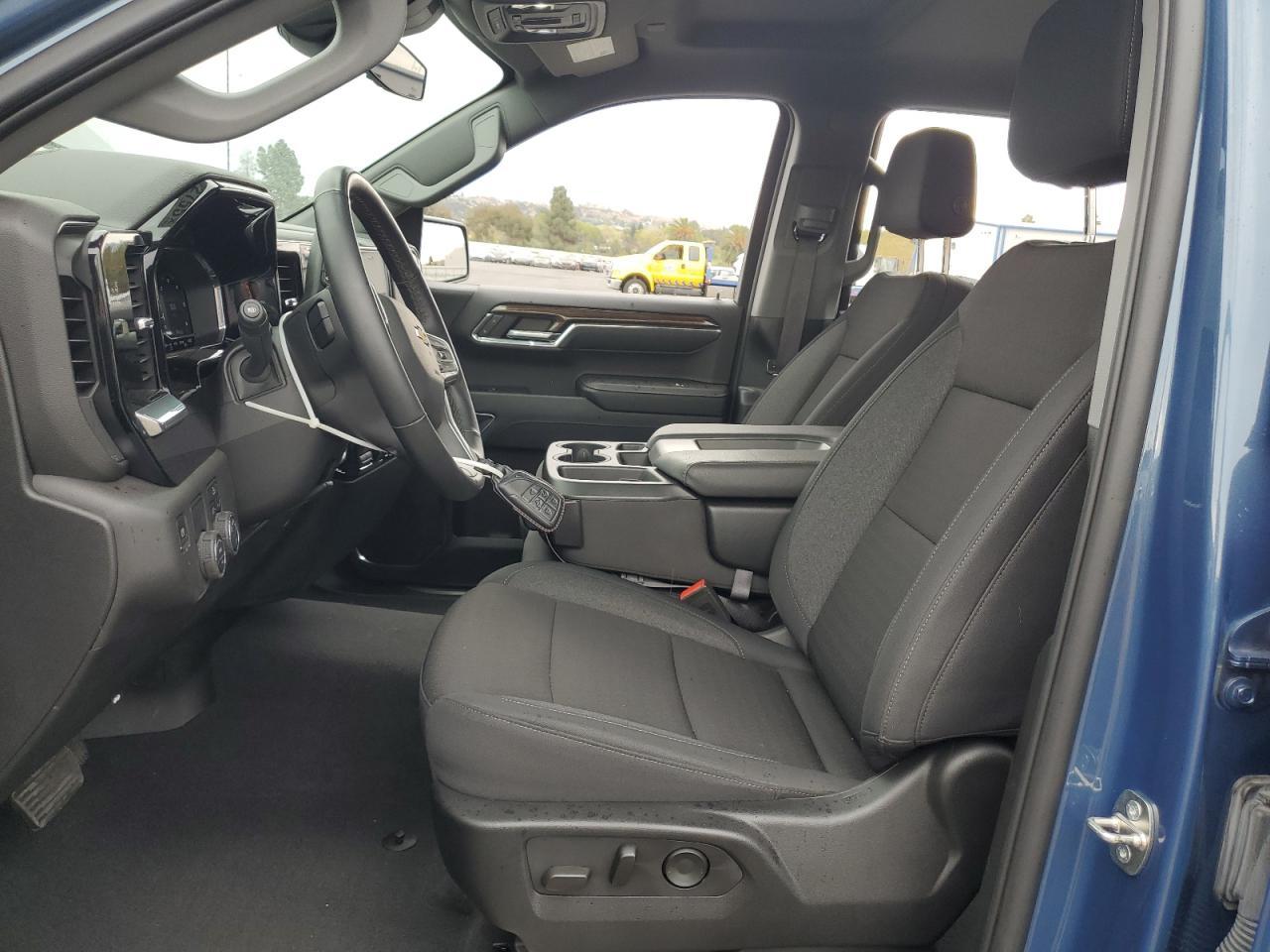 CHEVROLET SILVERADO