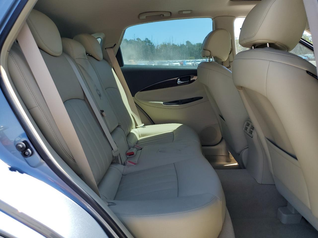 INFINITI QX50