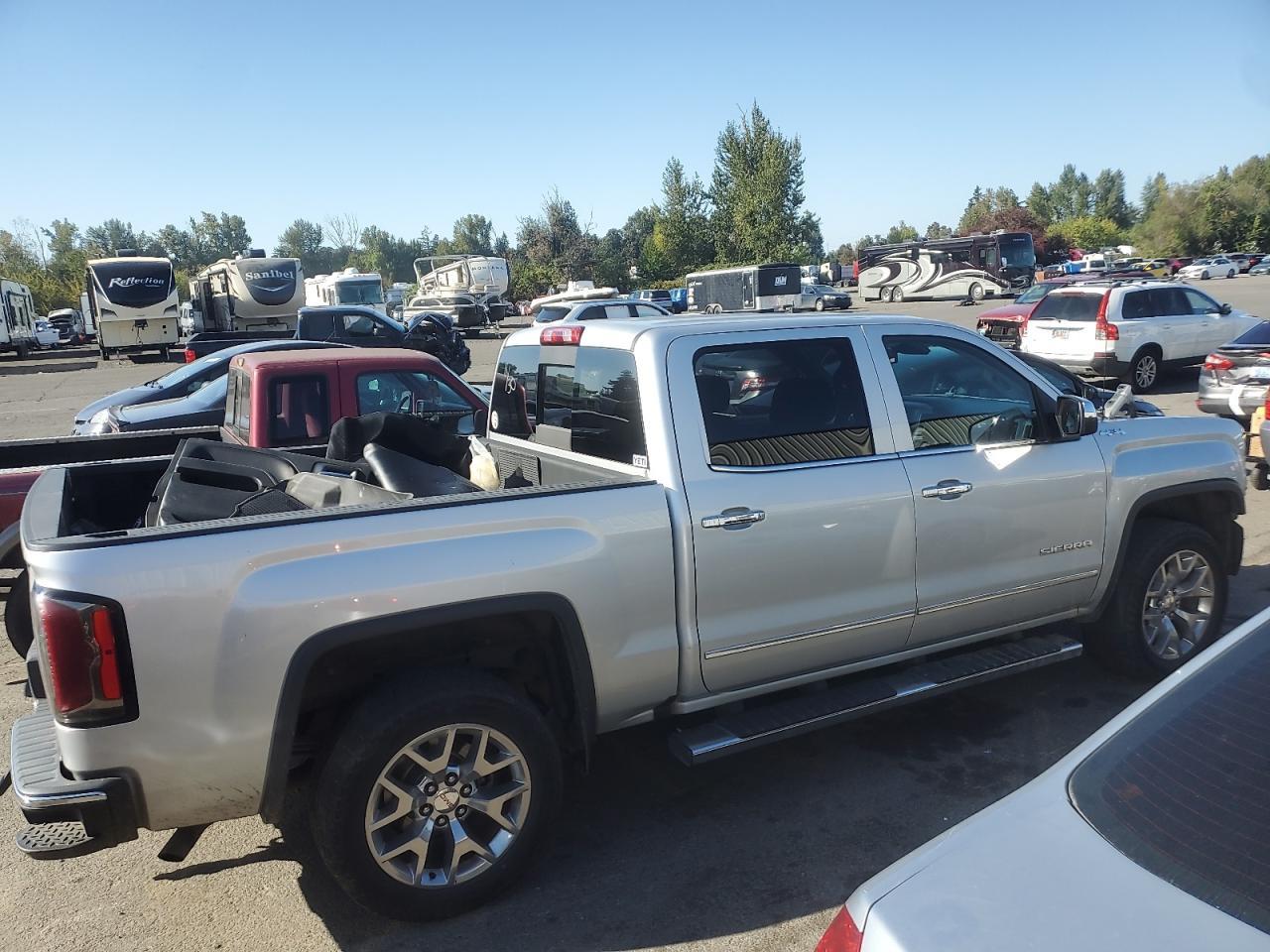 GMC SIERRA