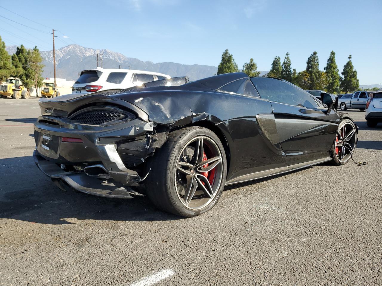 2018 MCLAREN 570S — фото 3
