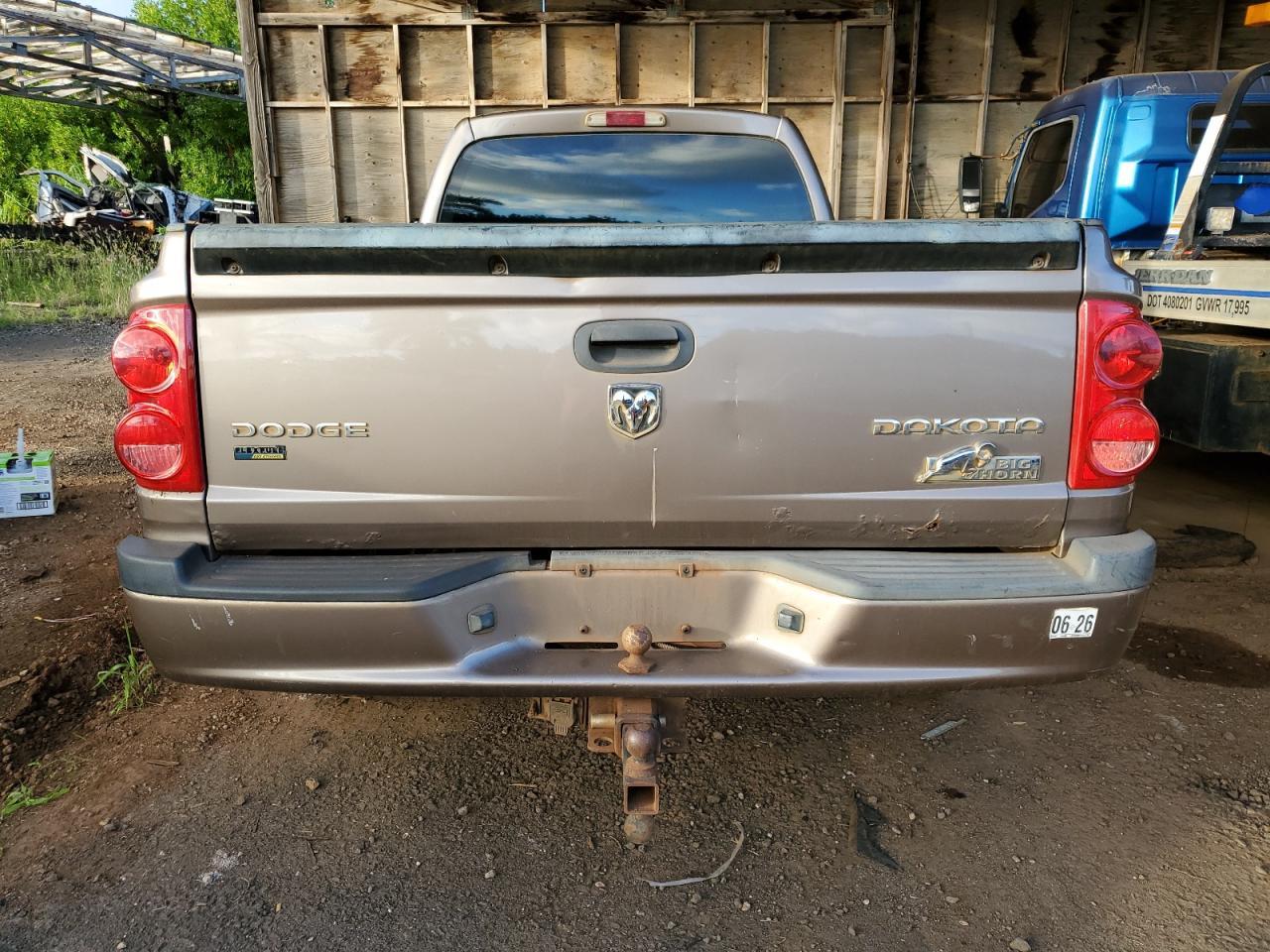 DODGE DAKOTA