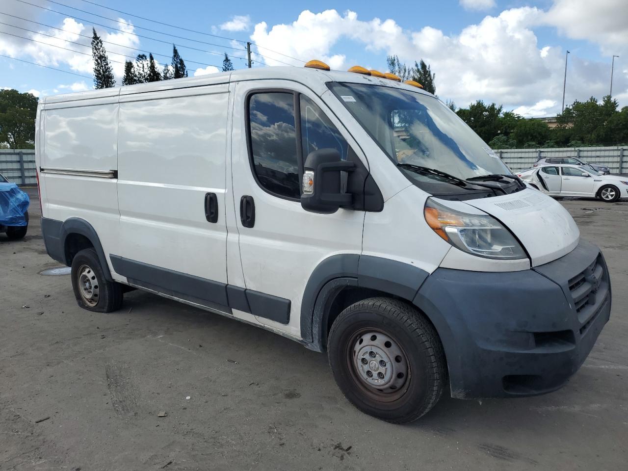 2017 RAM PROMASTER 1500 — фото 4