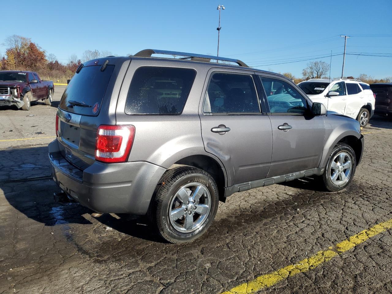FORD ESCAPE