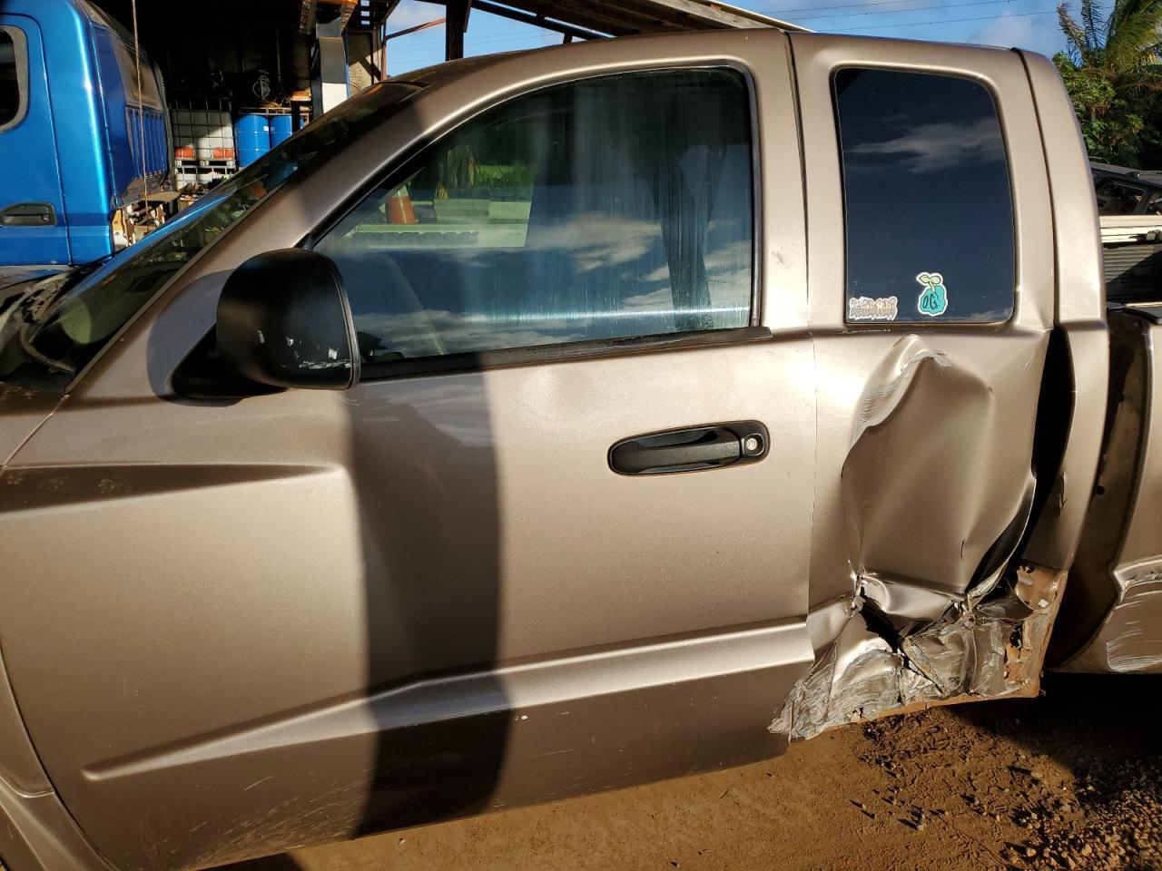 DODGE DAKOTA