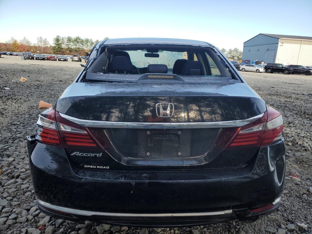 2017 HONDA ACCORD — фото 6