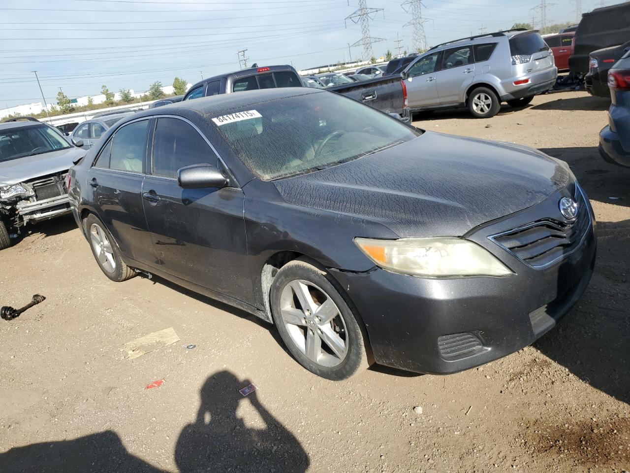 2011 TOYOTA CAMRY — фото 4