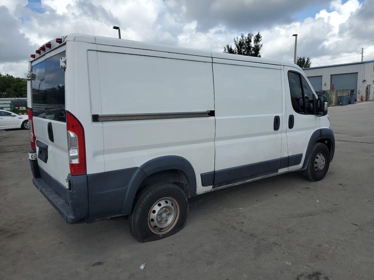 2017 RAM PROMASTER 1500 — фото 3