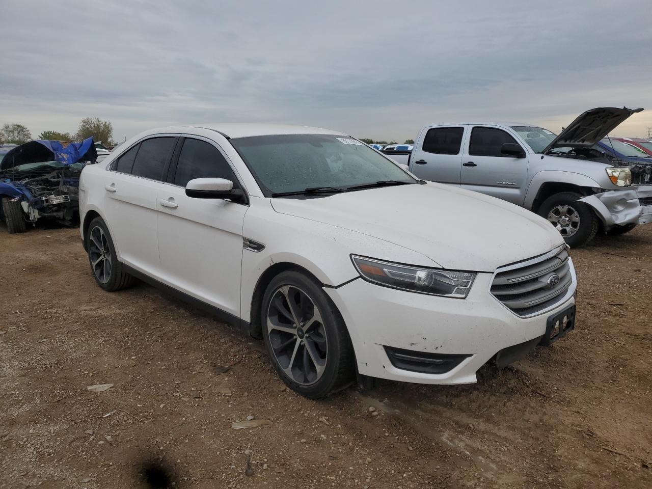 2016 FORD TAURUS — фото 4