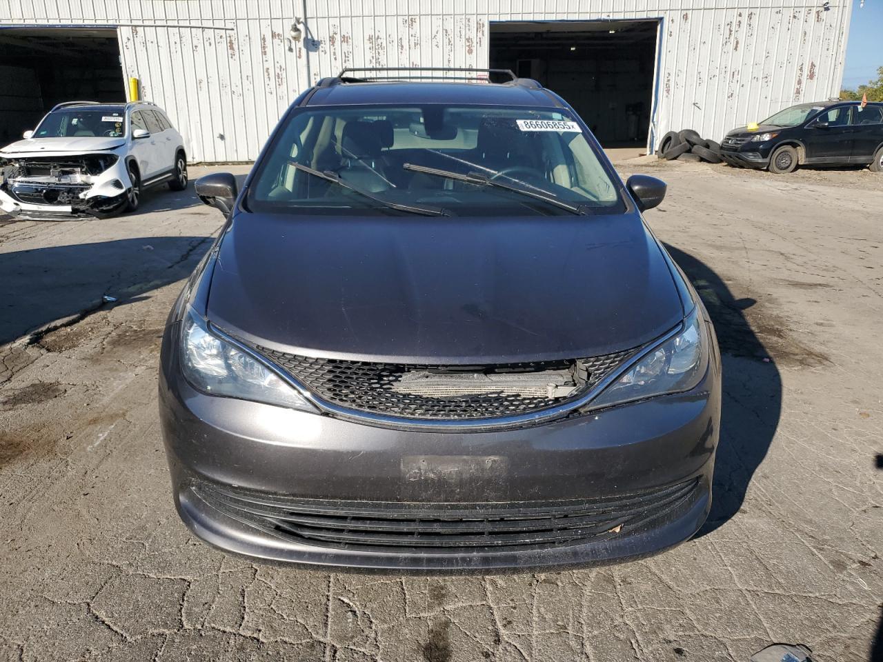 CHRYSLER VOYAGER