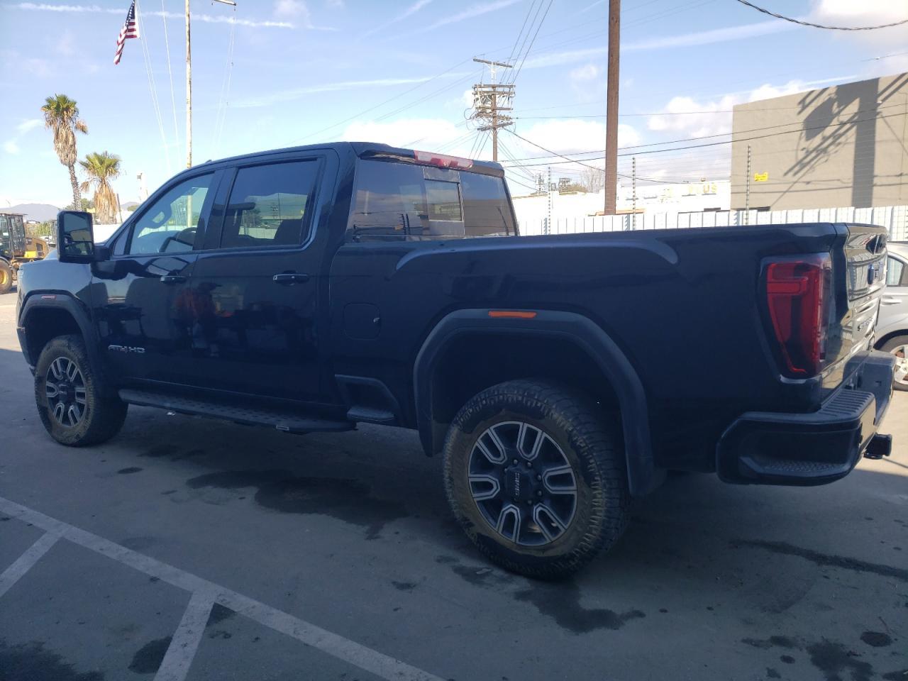 GMC SIERRA