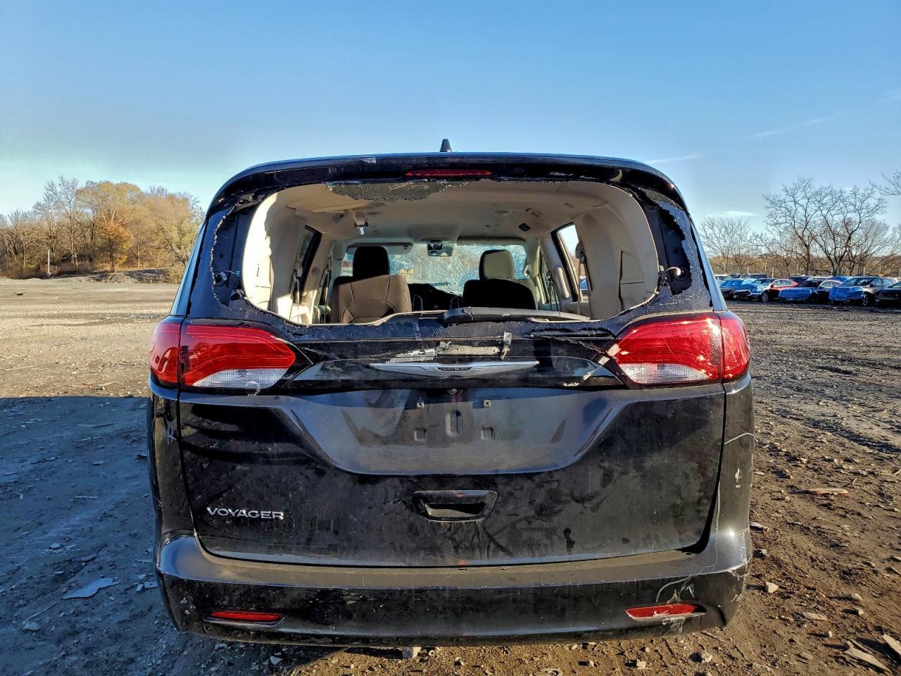 CHRYSLER VOYAGER