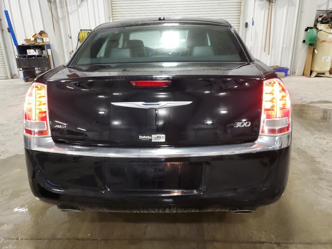 2014 CHRYSLER 300 — фото 6