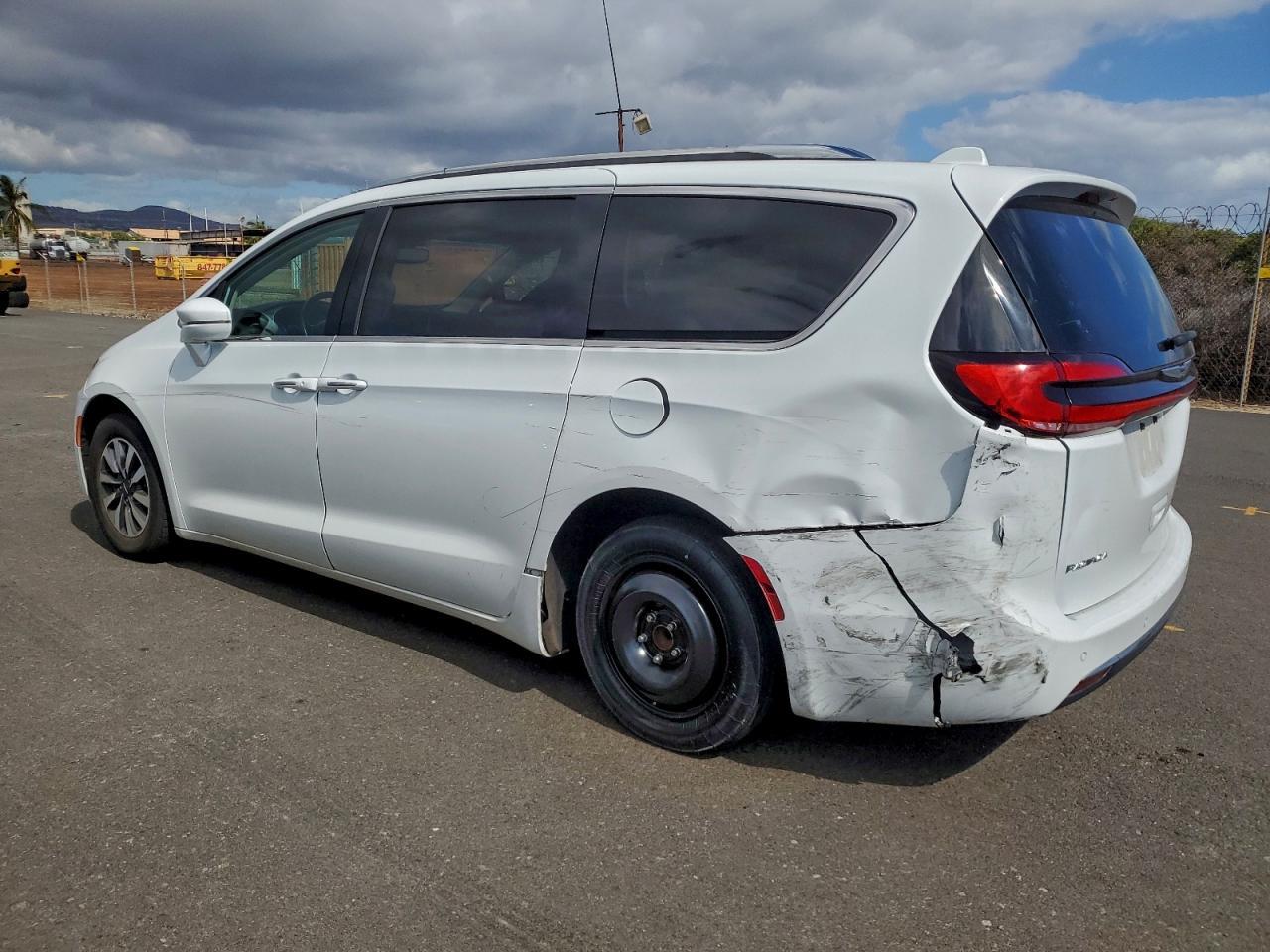 CHRYSLER PACIFICA
